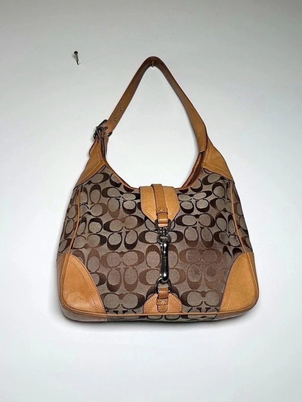 Coach Legacy Shoulder Bag Brown & Tan Hobo Bag N°E05K-8K03